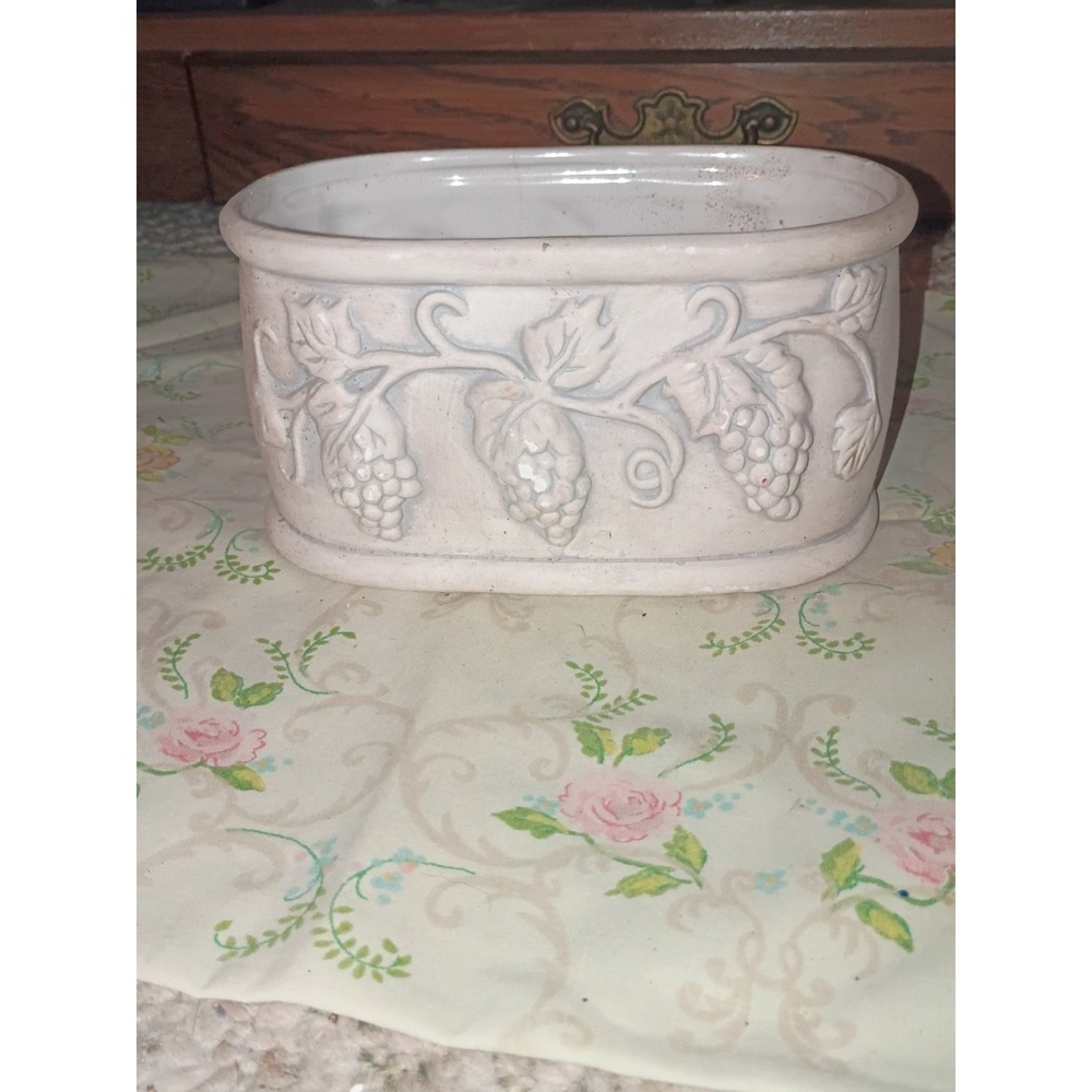 Ceramic Grape Cluster Design Planter Oval 7 1/4"
